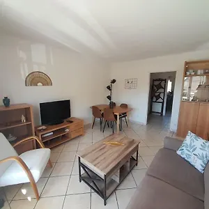 Petit Coin De Paradis 2 Mn De La 2chs Balcon Clim Parking Appartement Six-Fours-les-Plages