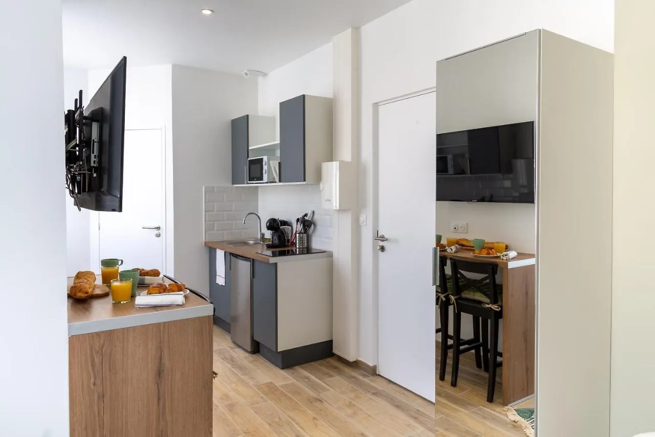 Pierres Noires - Coup de coeur : studio neuf et cosy, proche centre-ville et Fac / stationnement gratuit / 100m du bus Brest